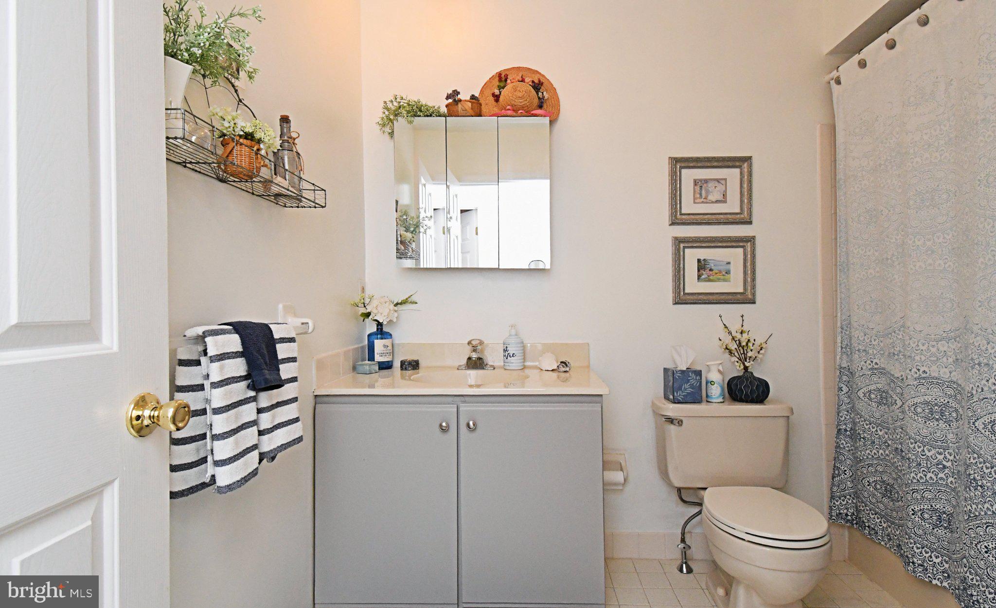 WETHERSFIELD - Residential