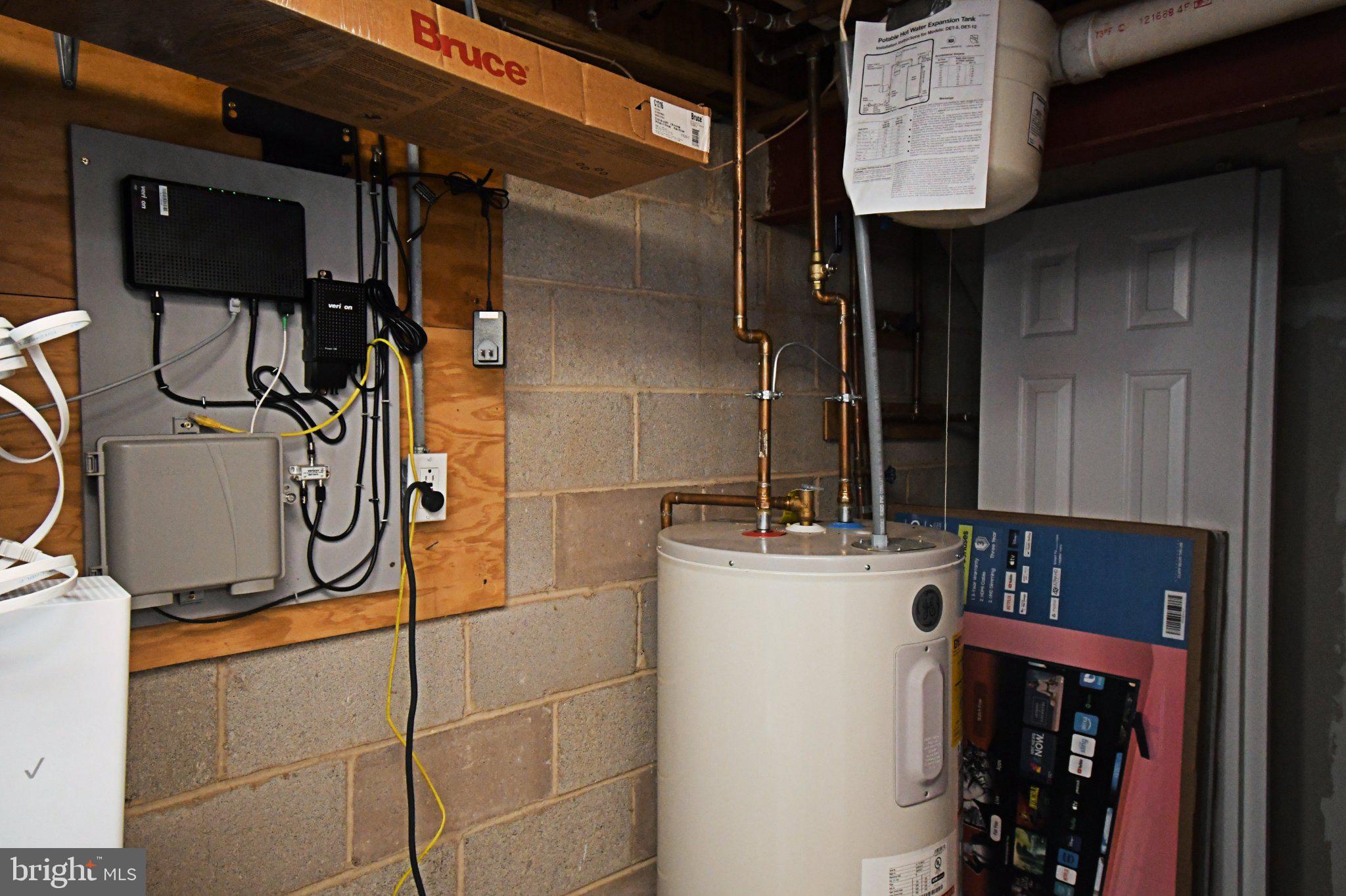 WETHERSFIELD - Residential