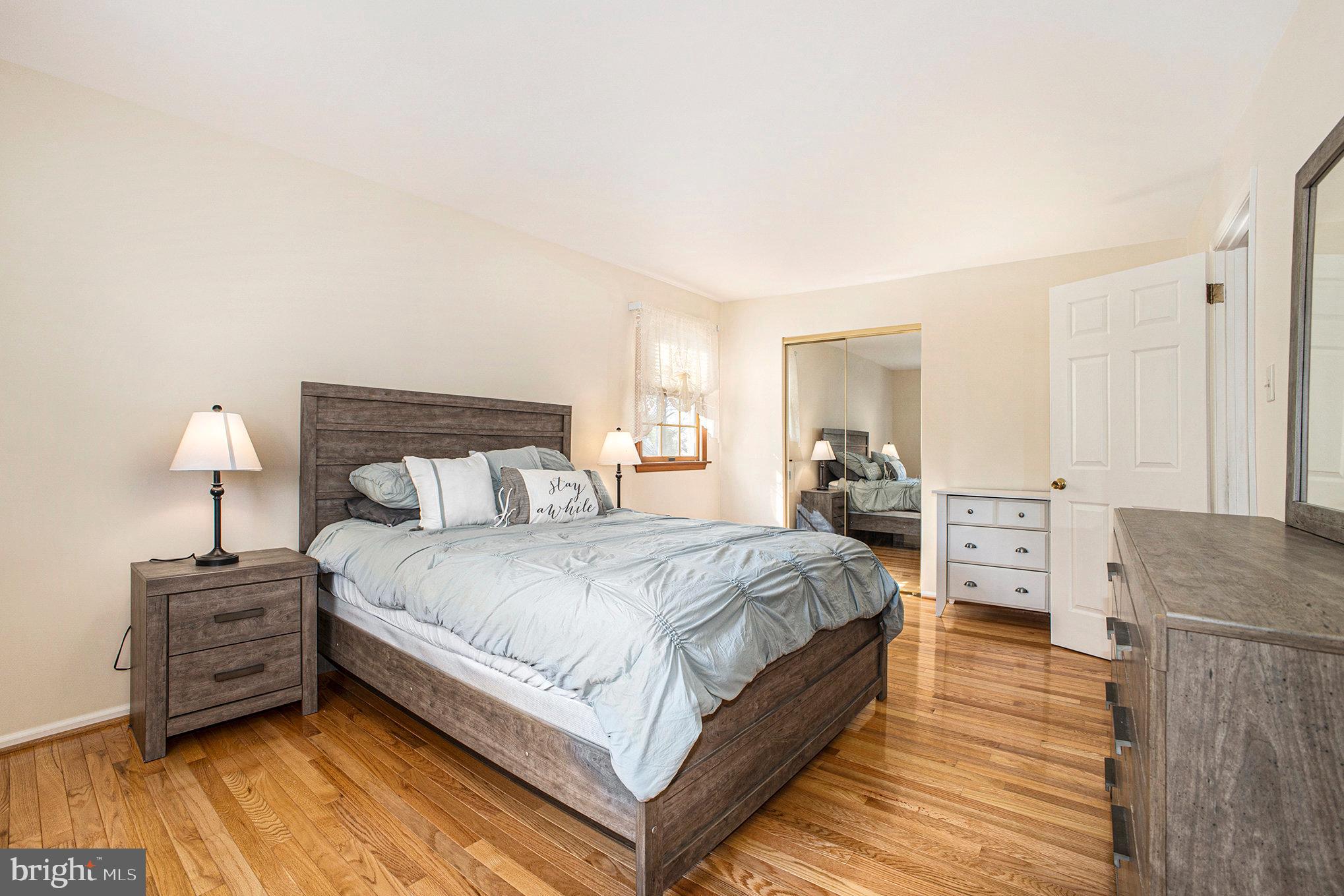 OAKLAND FARMS - Residential