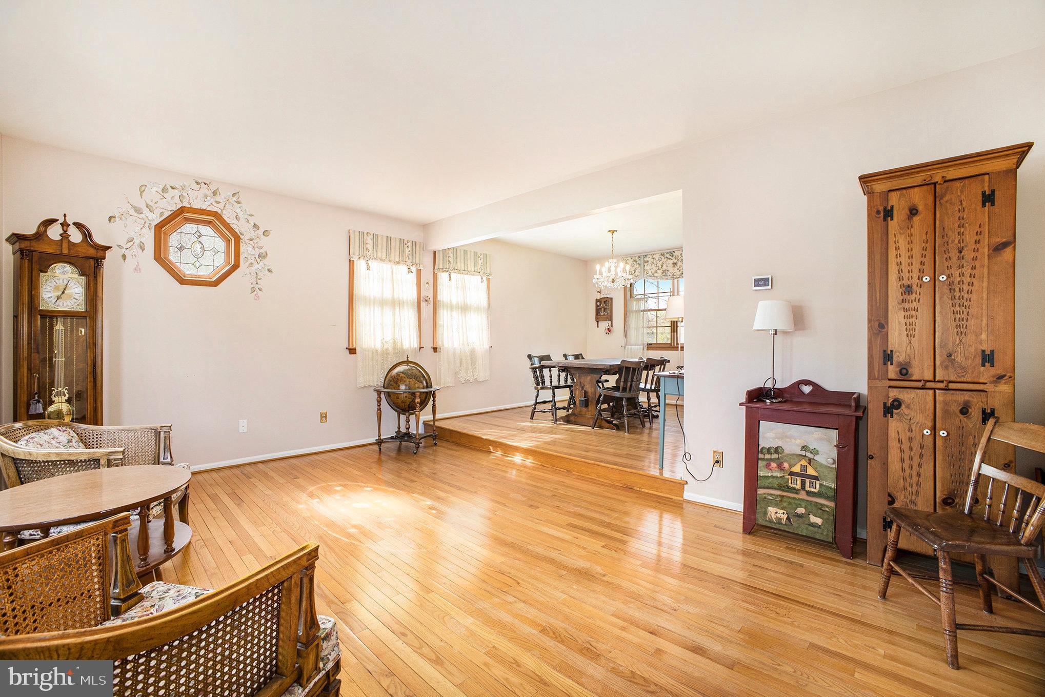 OAKLAND FARMS - Residential