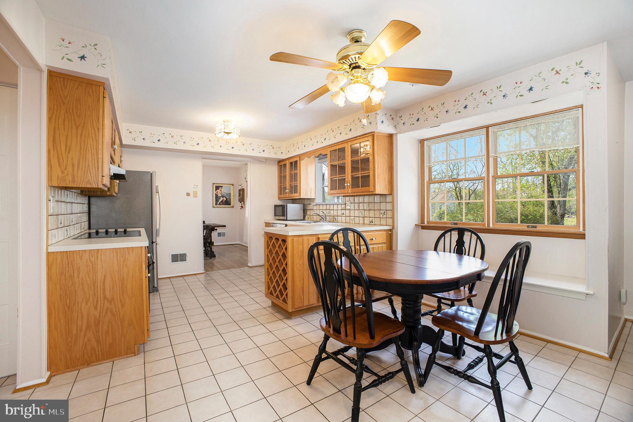 OAKLAND FARMS - Residential