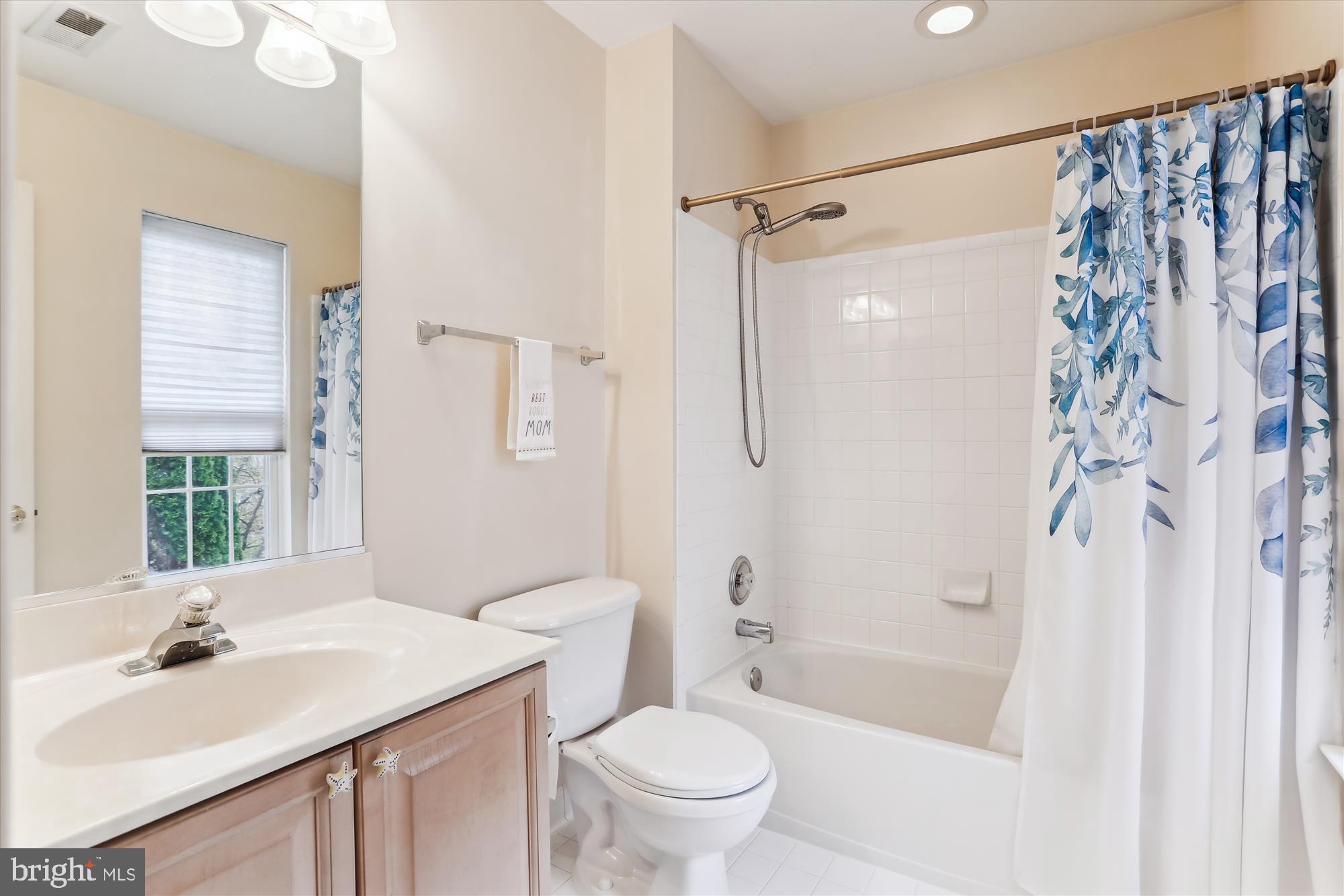 SPRING RIDGE - Residential