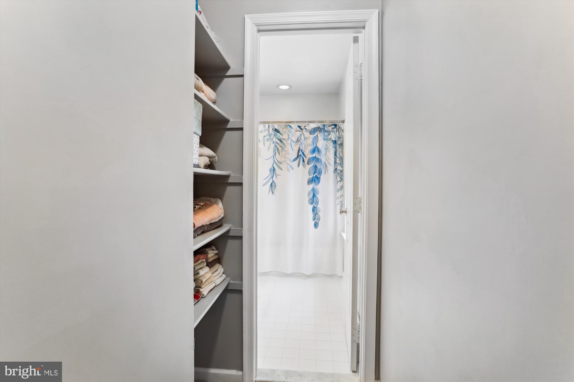 SPRING RIDGE - Residential