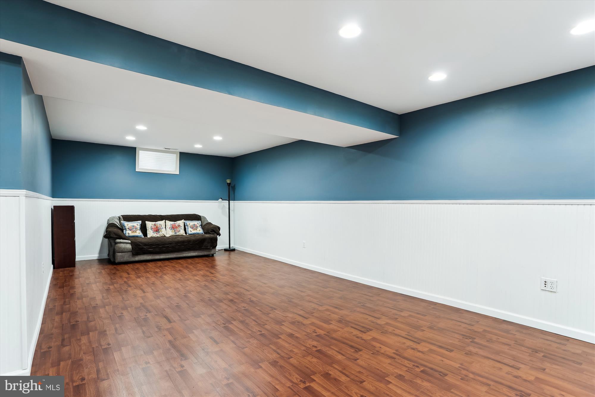 SPRING RIDGE - Residential