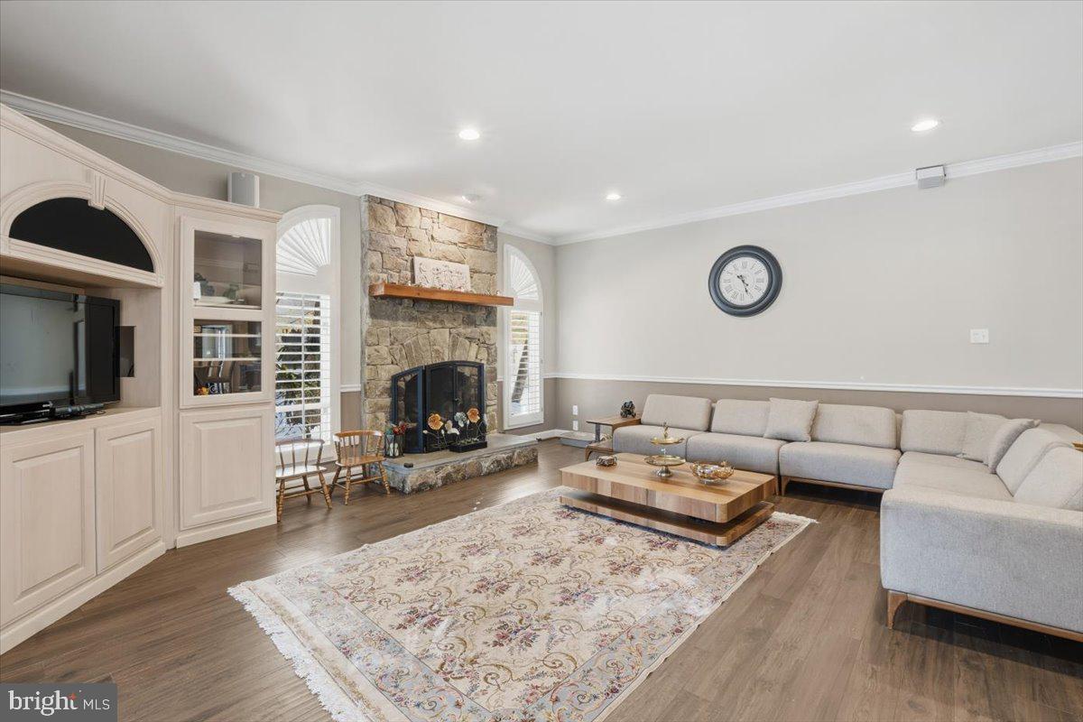 BIG PINES VILLAGE - Residential