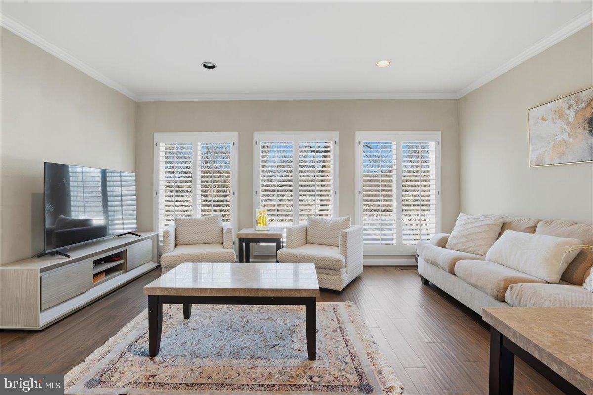 BIG PINES VILLAGE - Residential