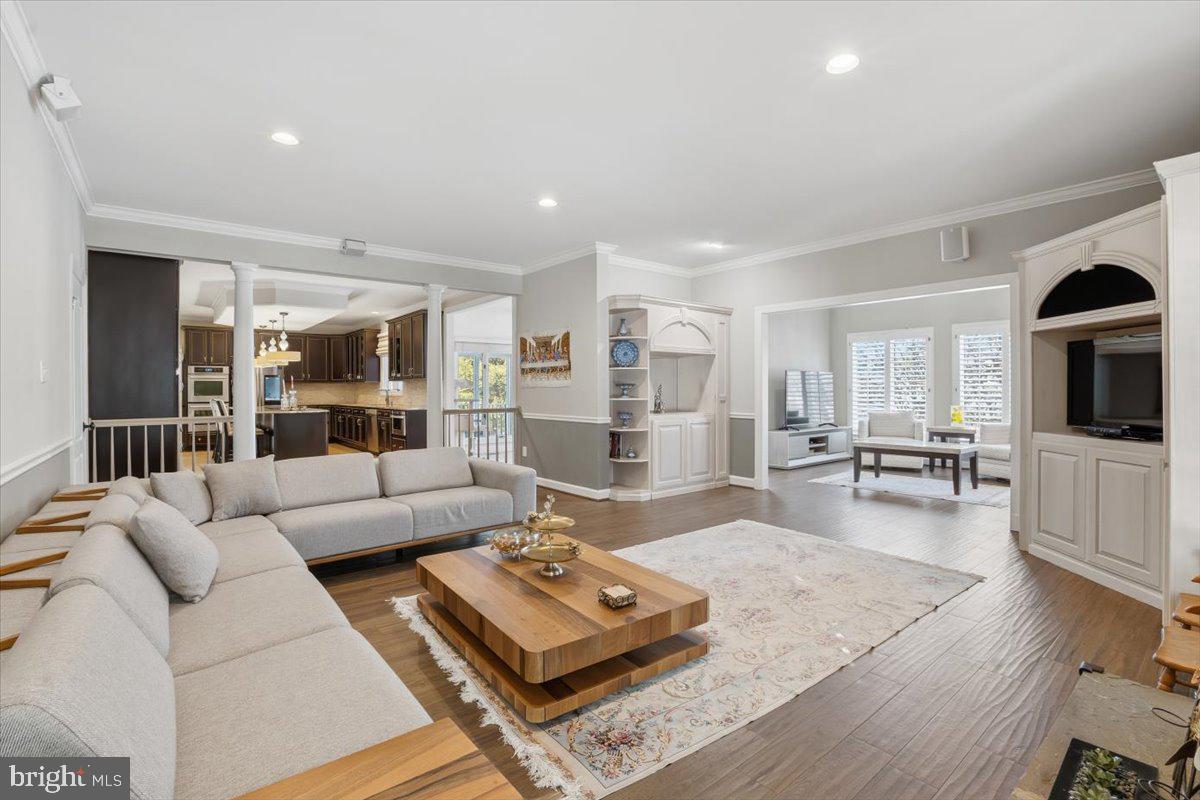 BIG PINES VILLAGE - Residential