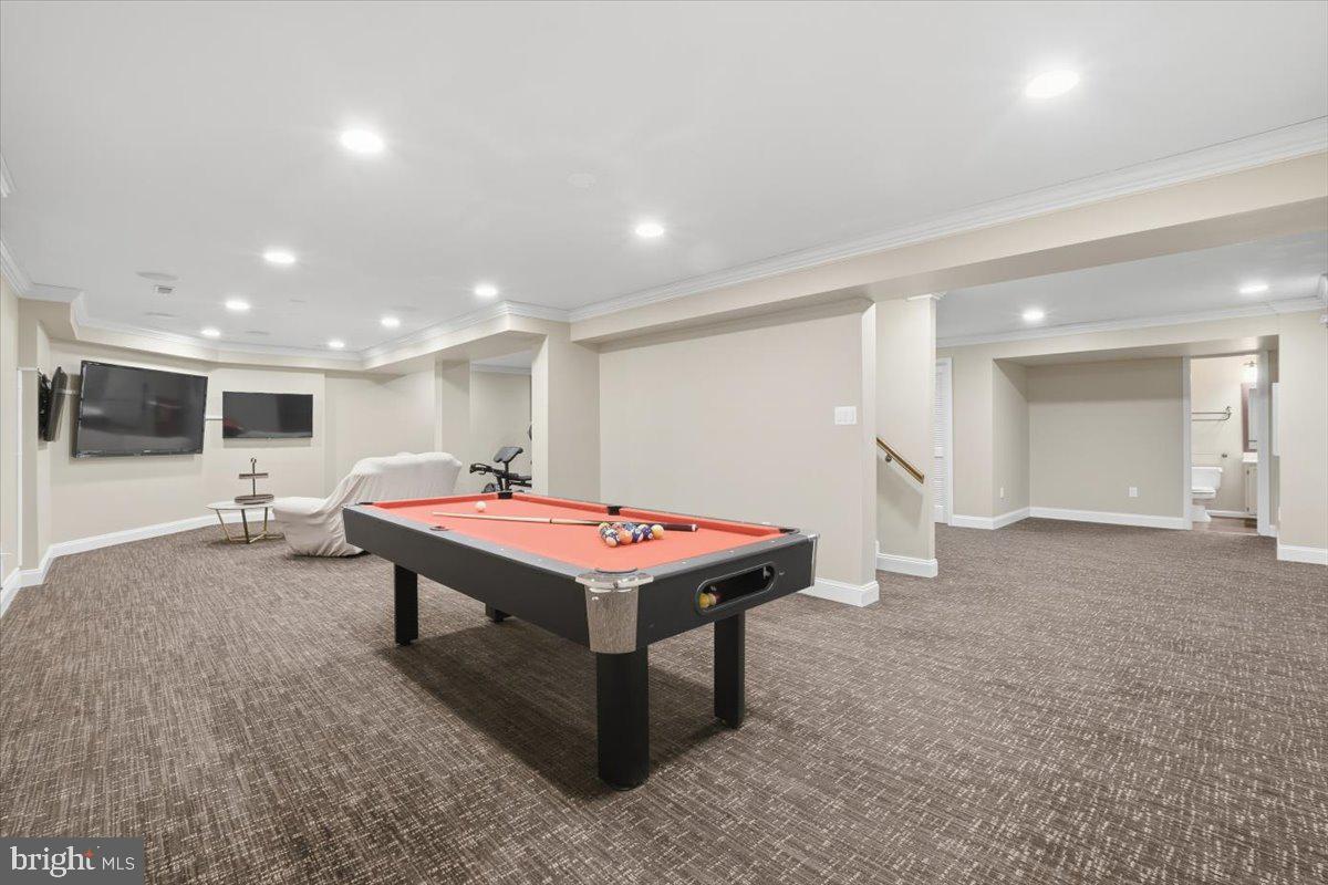 BIG PINES VILLAGE - Residential