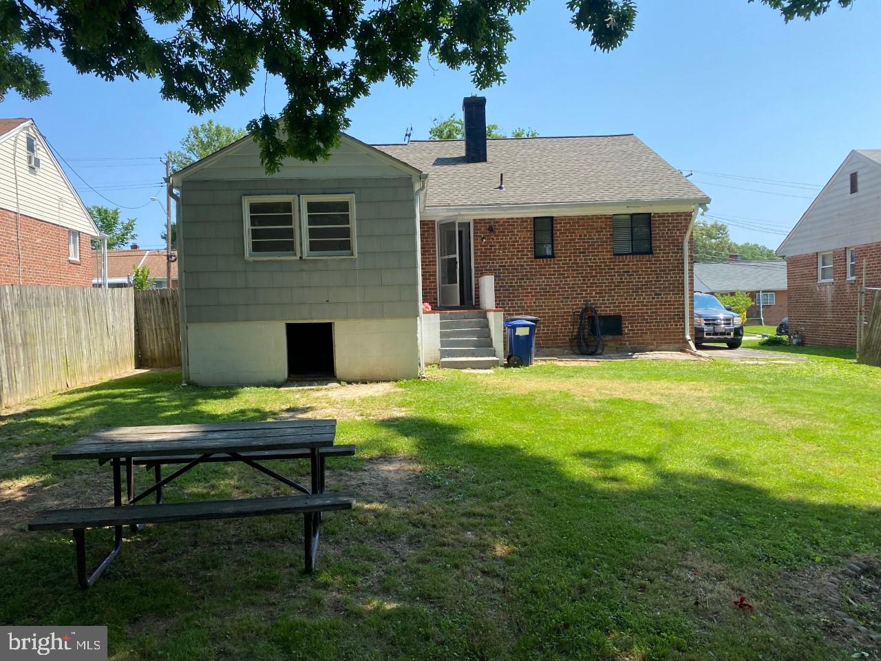 LANGLEY PARK - Residential