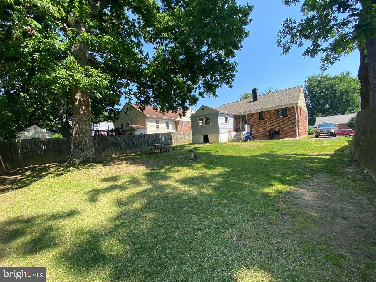 LANGLEY PARK - Residential