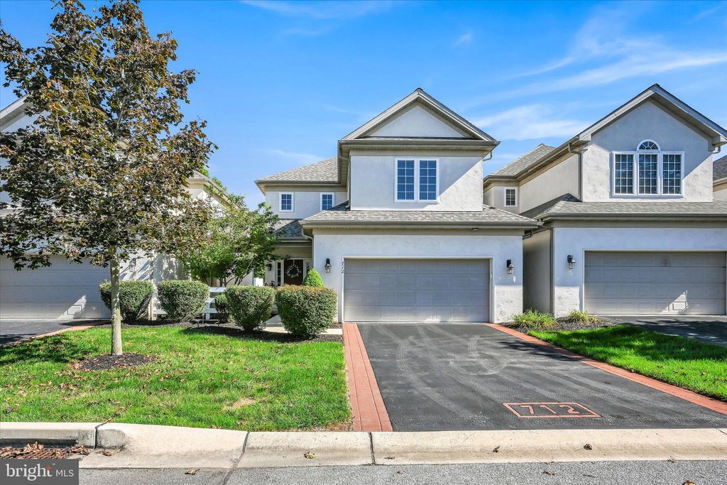 Photo of 712 Woodfield Drive, Lititz, PA 17543 (MLS # PALA2058292)