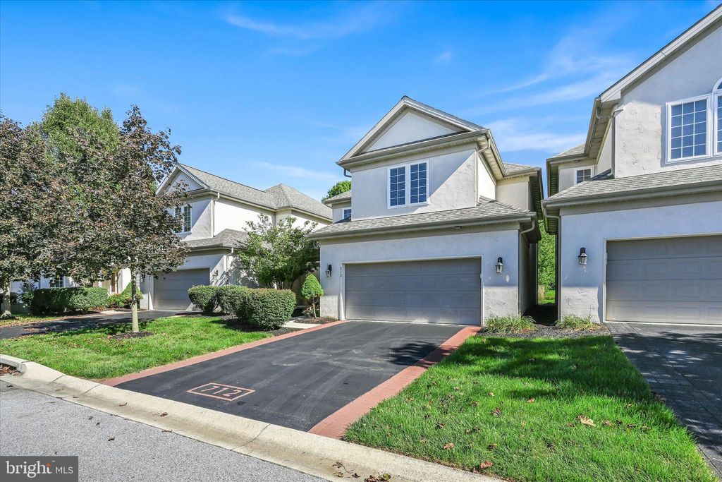 Photo of 712 Woodfield Drive, Lititz, PA 17543 (MLS # PALA2058292)