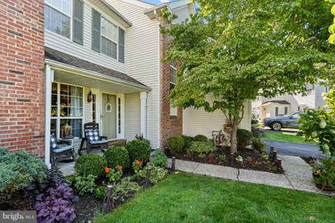 Townhouse For Sale - 710 Stafford Court<br/> CHALFONT, PA 18914