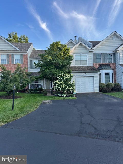 Townhouse For Sale - 710 Stafford Court<br/> CHALFONT, PA 18914