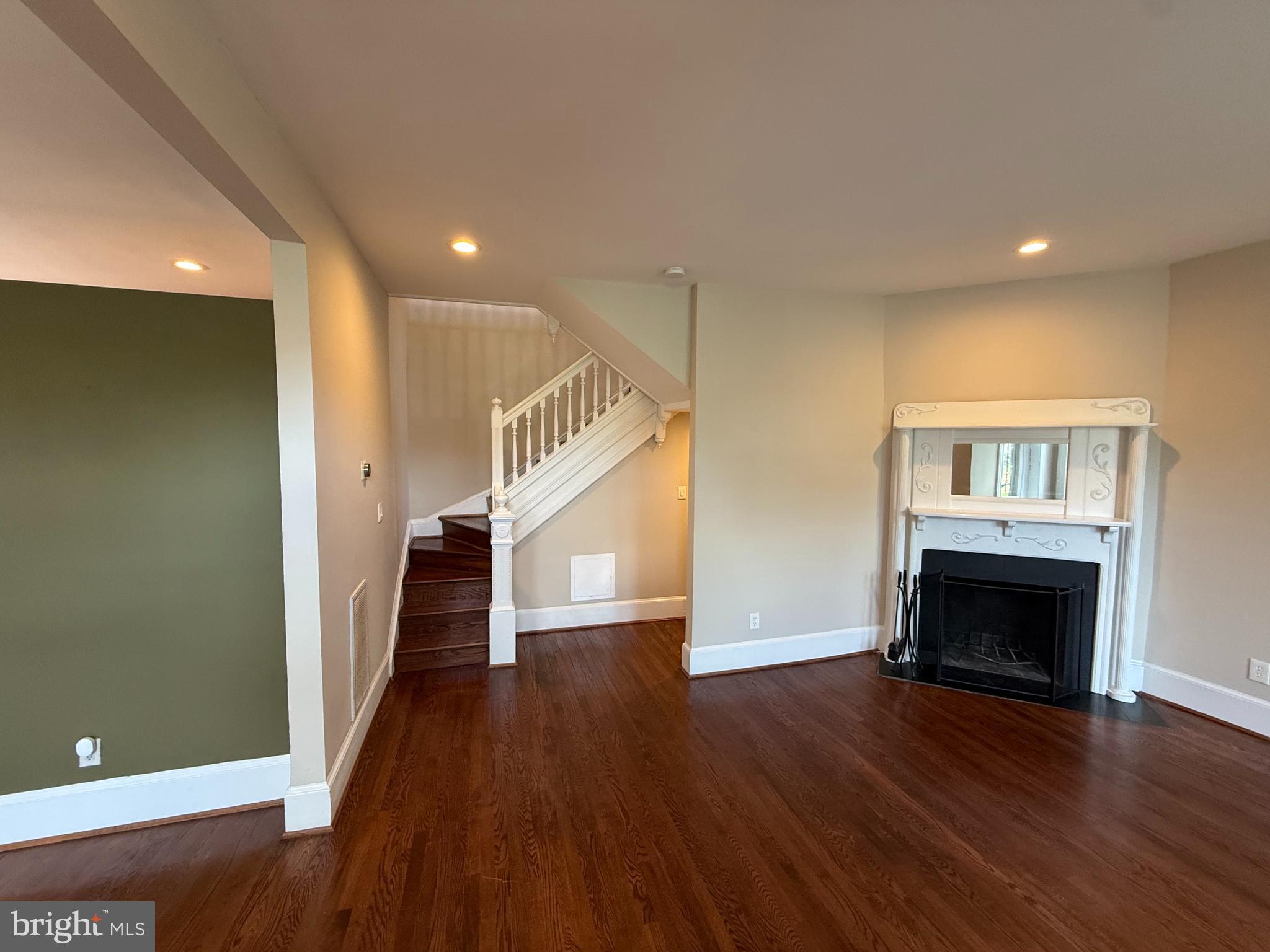 509 3RD STREET NE