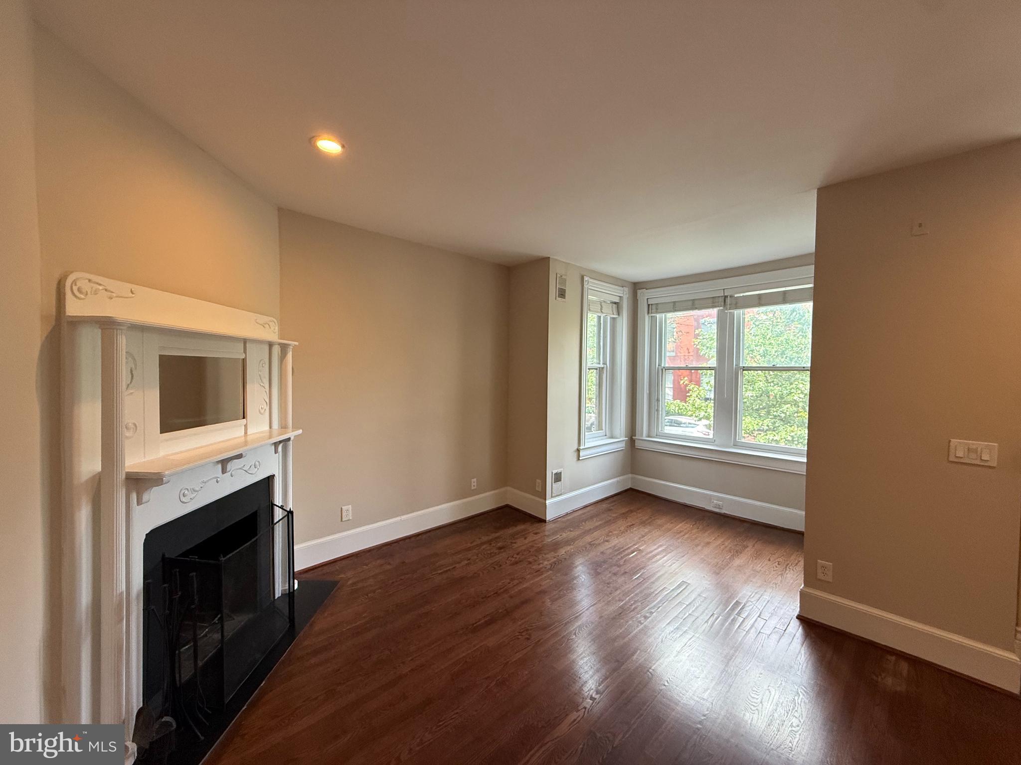 509 3RD STREET NE