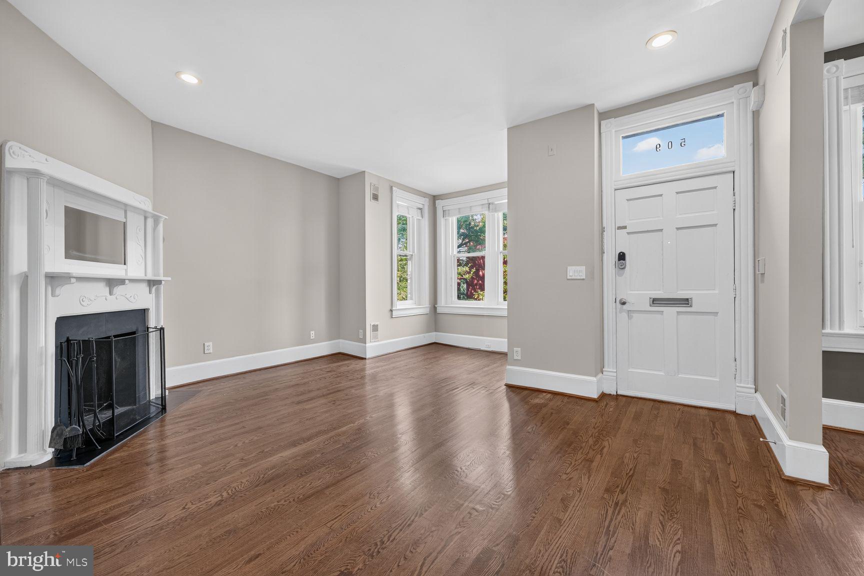 509 3RD STREET NE