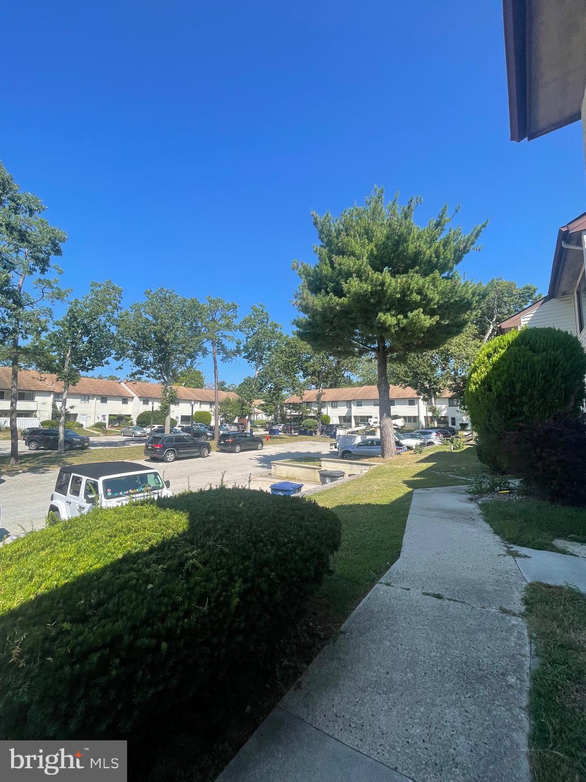 2123 RHODODENDRON COURT