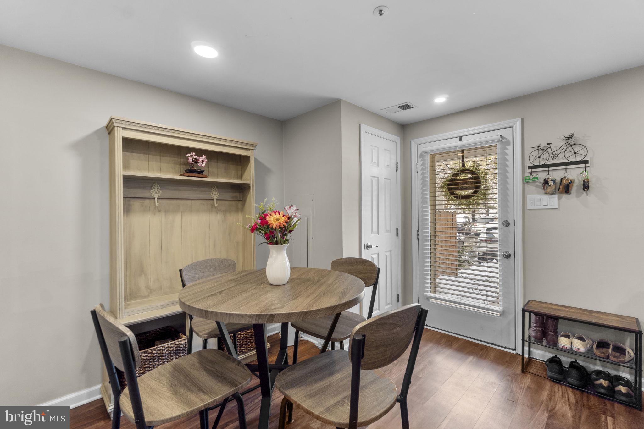 COLUMBIA TOWN CENTER - Residential