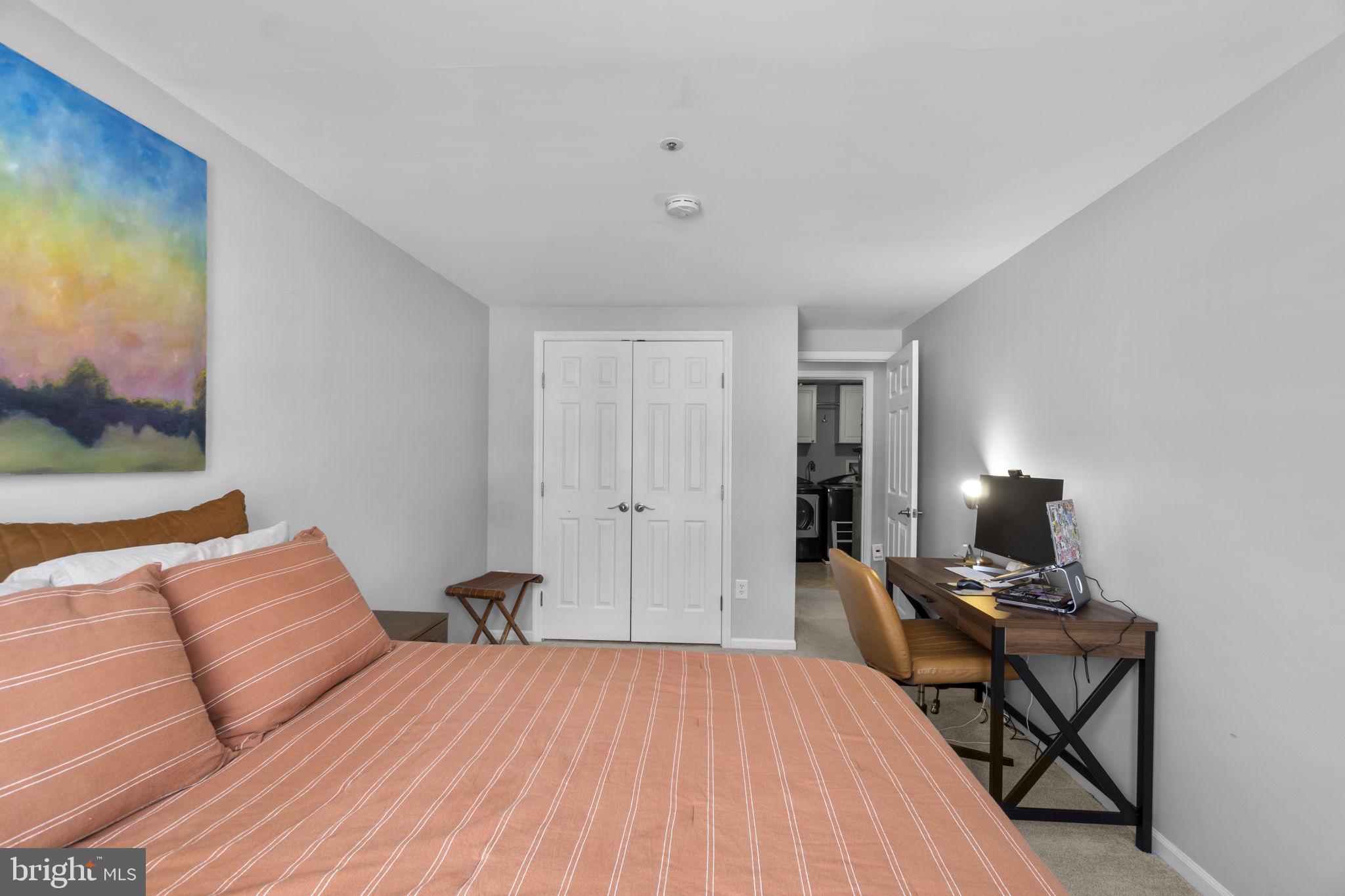 COLUMBIA TOWN CENTER - Residential