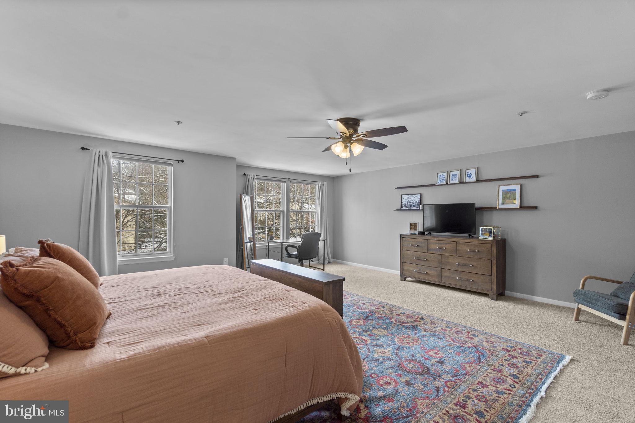 COLUMBIA TOWN CENTER - Residential