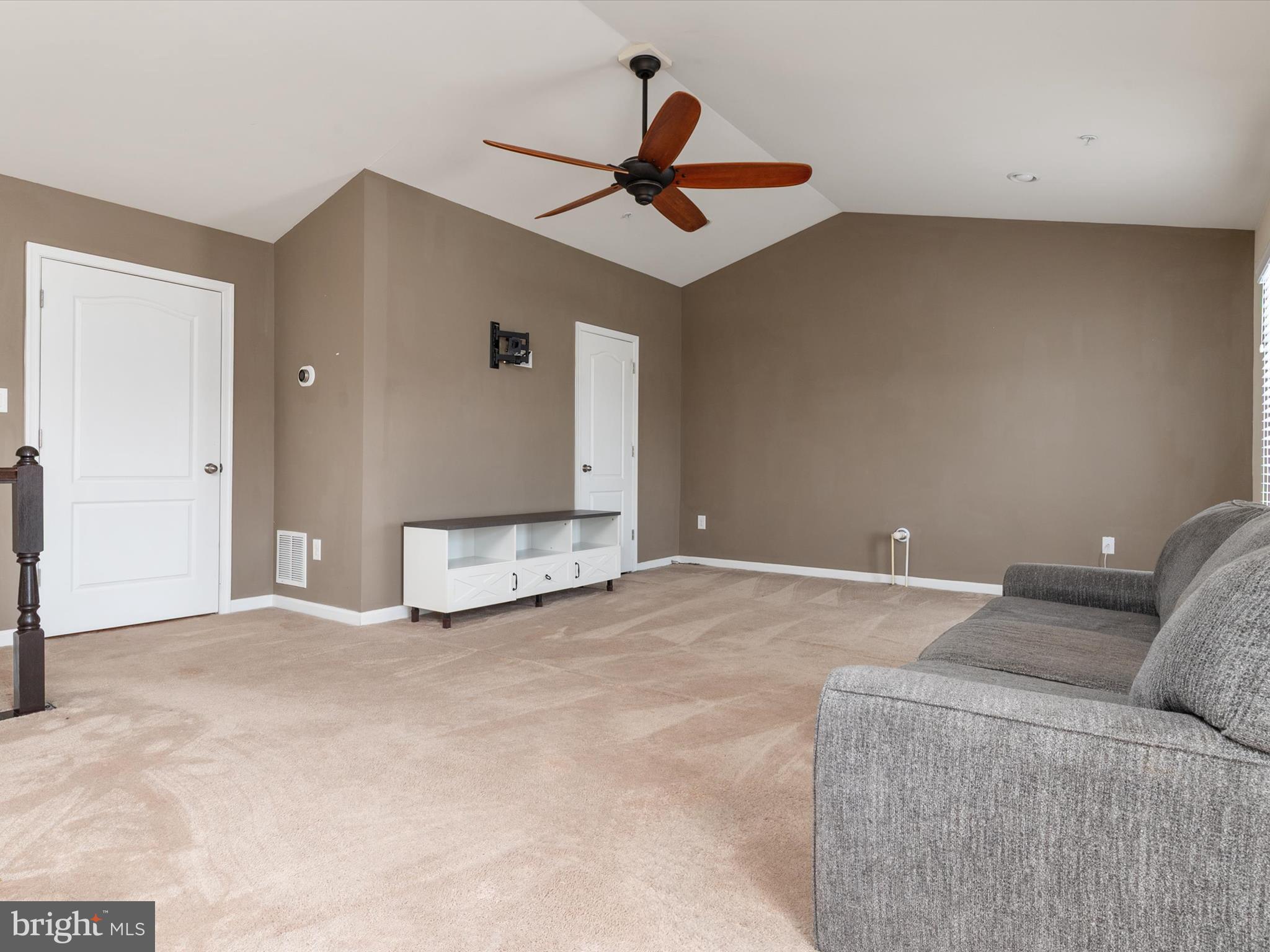 TANYARD SPRINGS - Residential