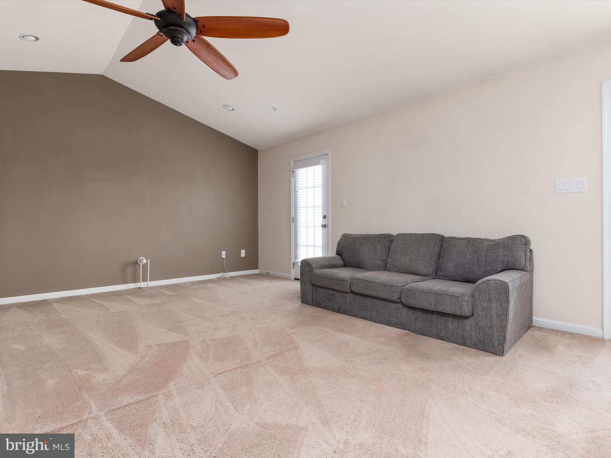 TANYARD SPRINGS - Residential