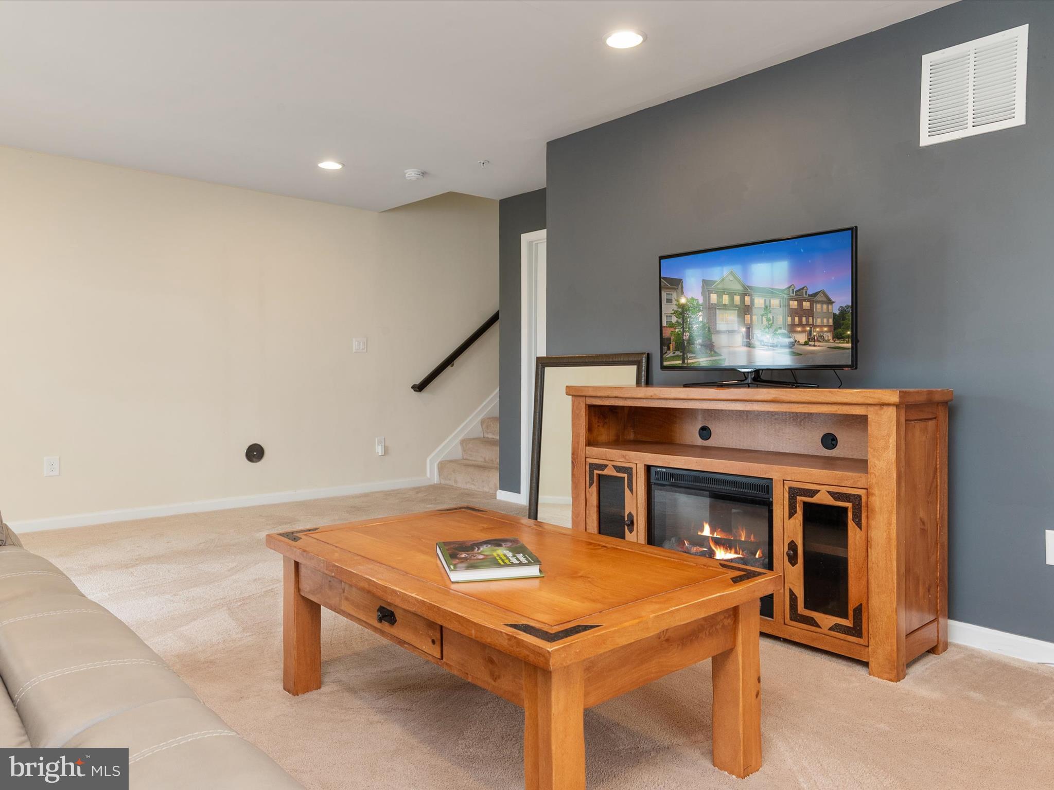 TANYARD SPRINGS - Residential