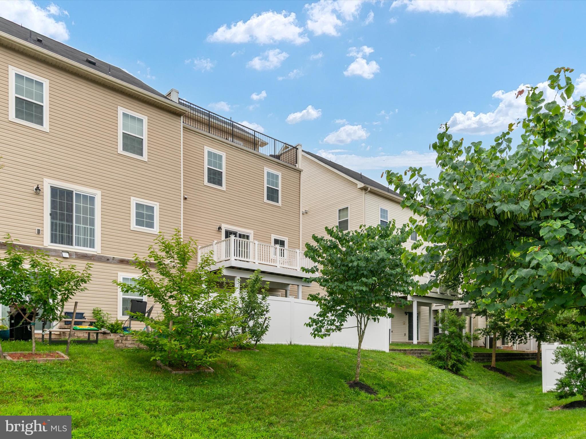 TANYARD SPRINGS - Residential