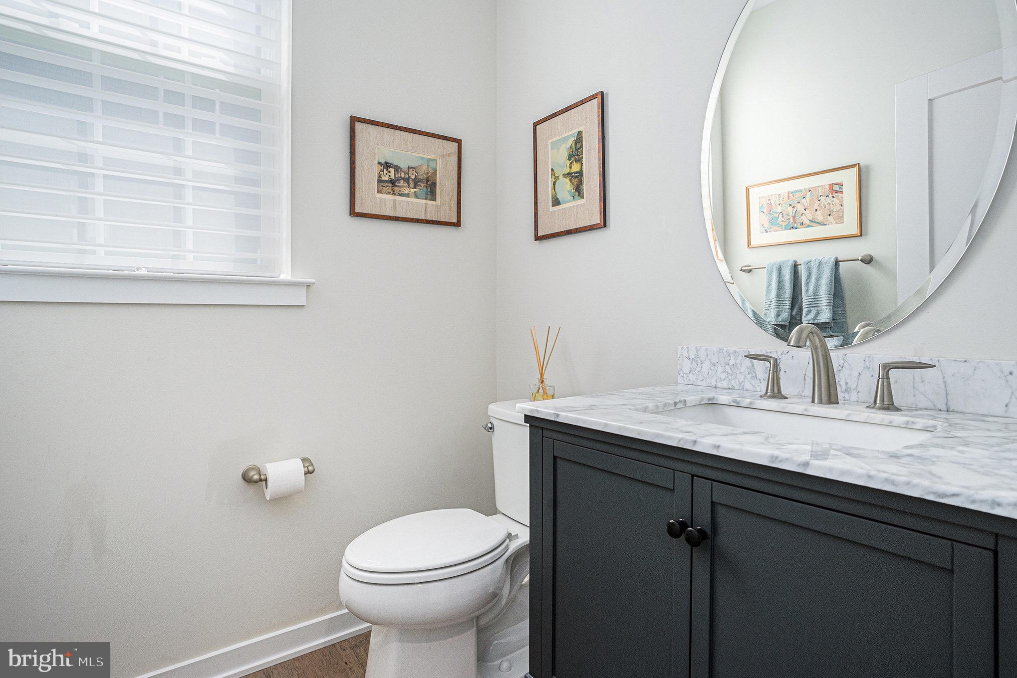 TWIN LAKES - Residential