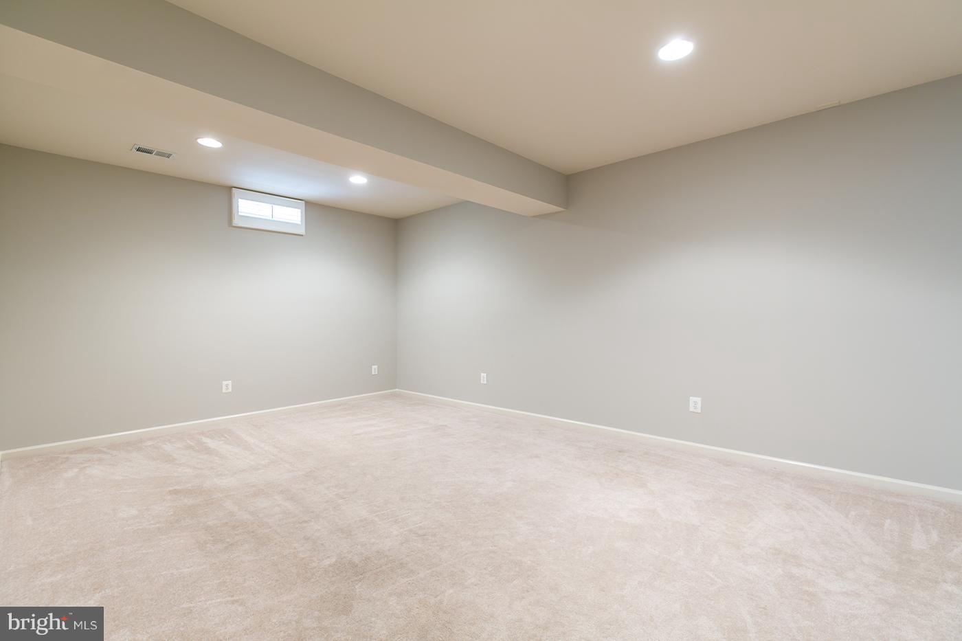 VINT HILL - Residential