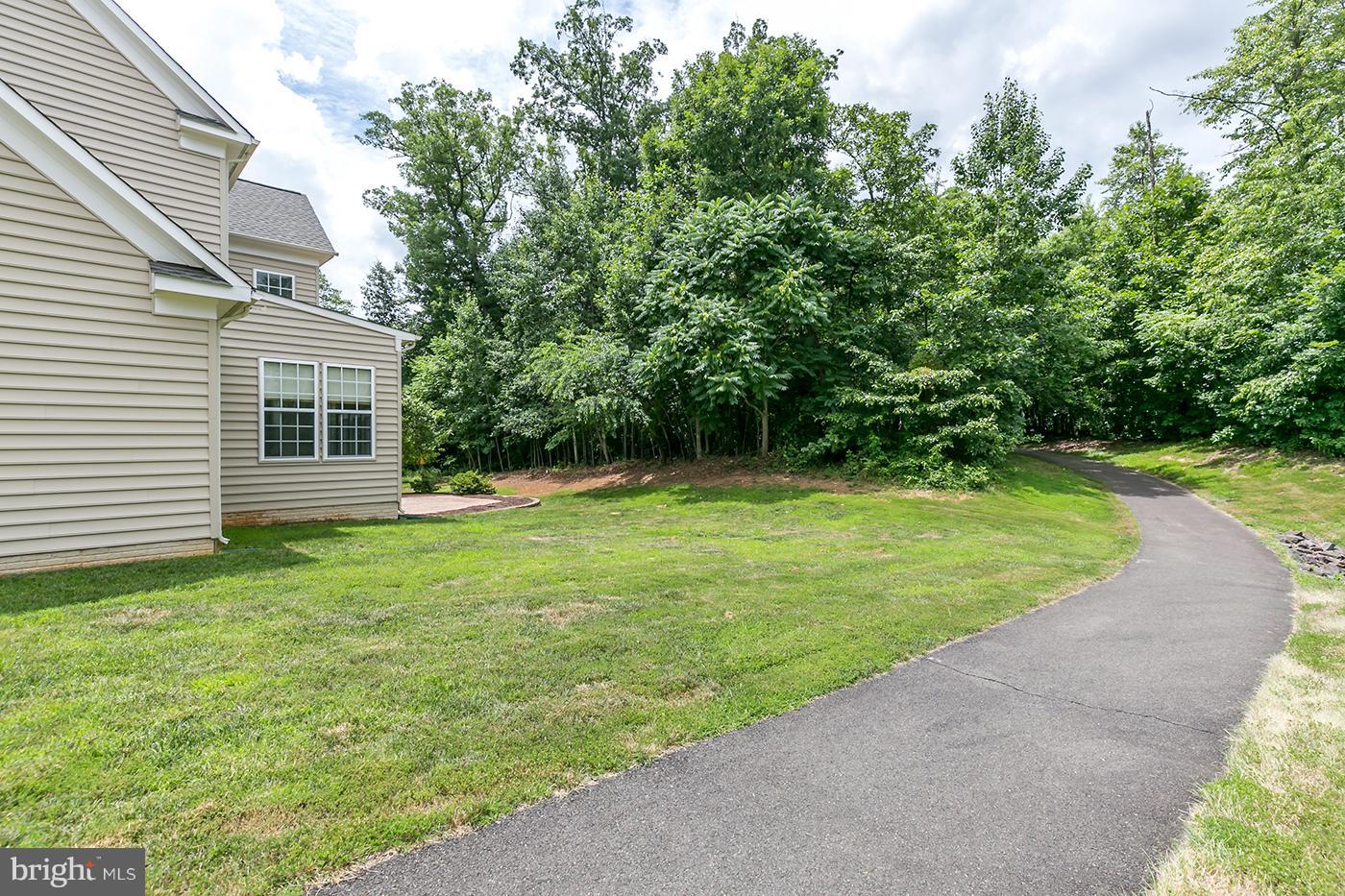 VINT HILL - Residential