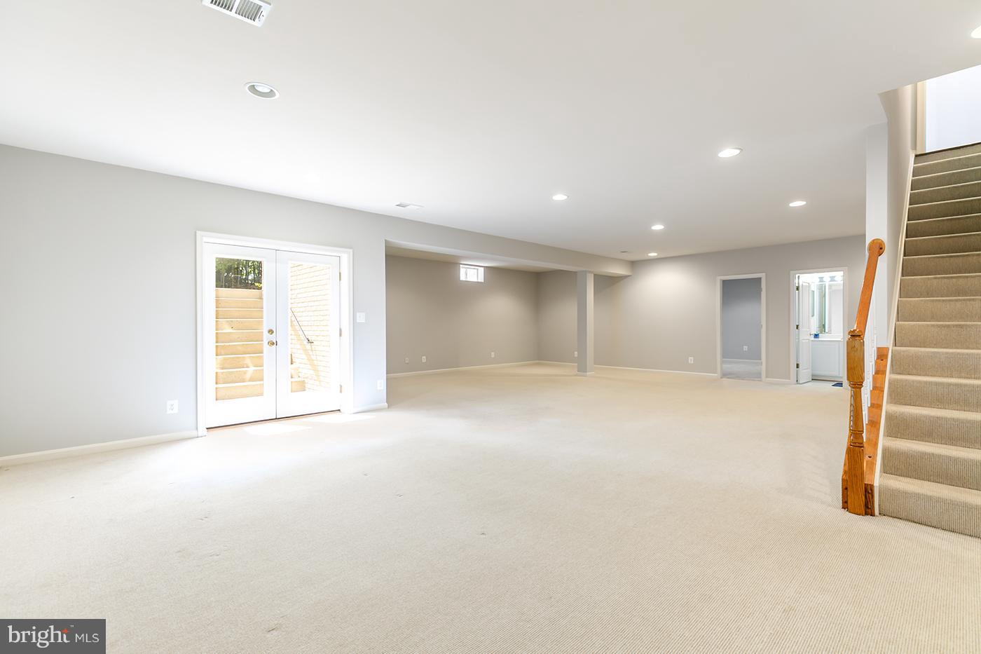 VINT HILL - Residential