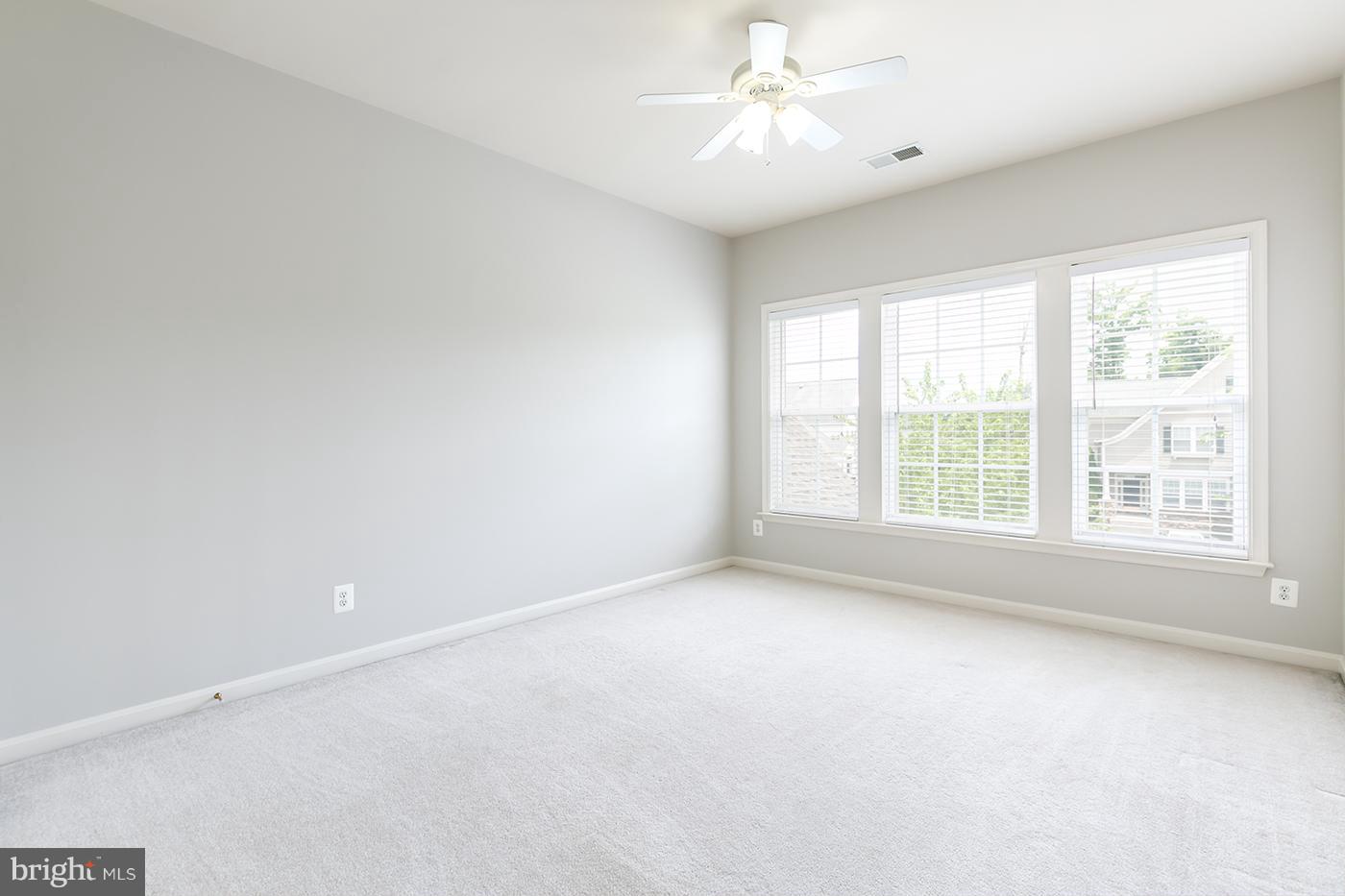 VINT HILL - Residential