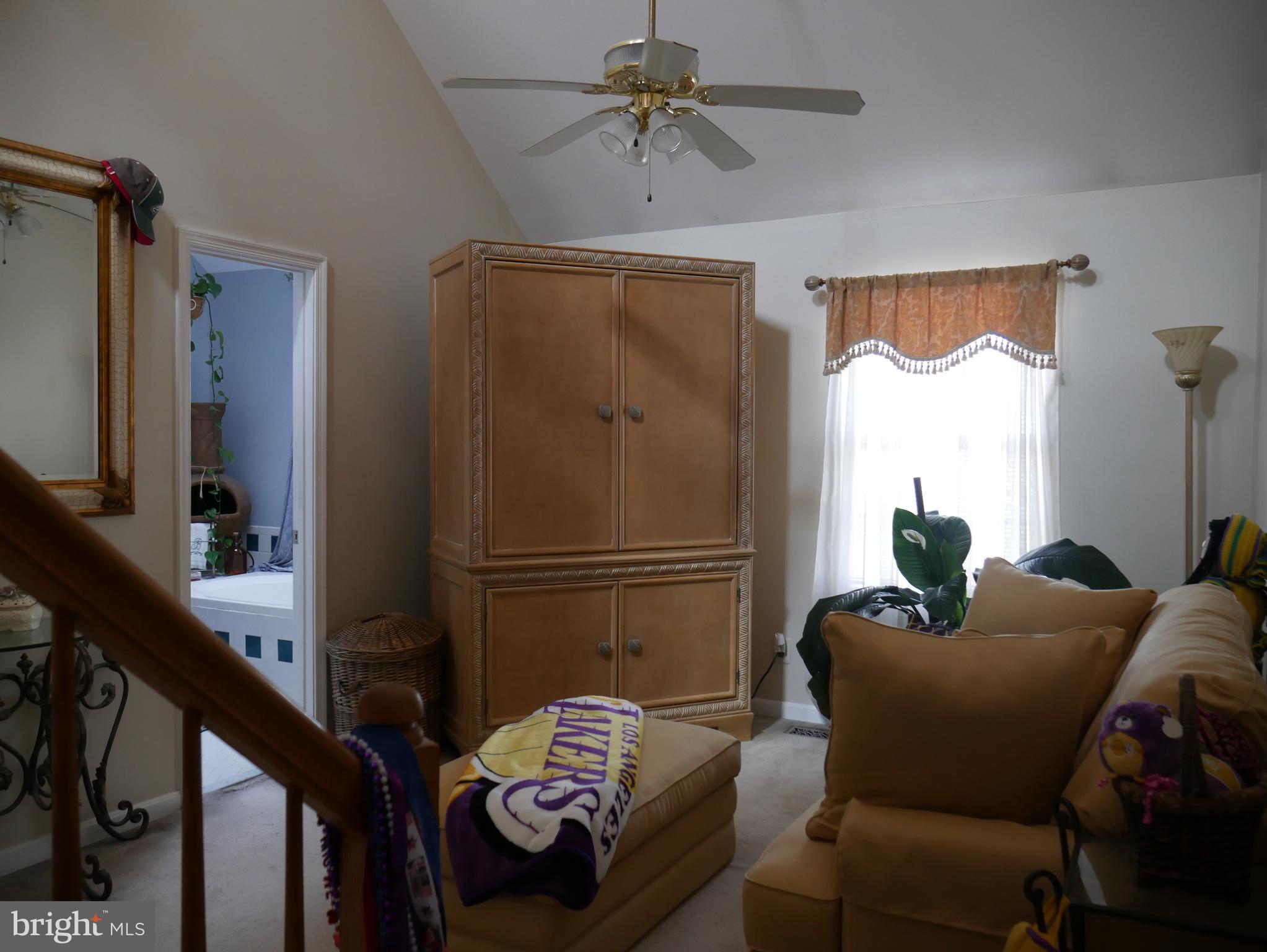 COURTS AT STAFFORD - Residential Lease