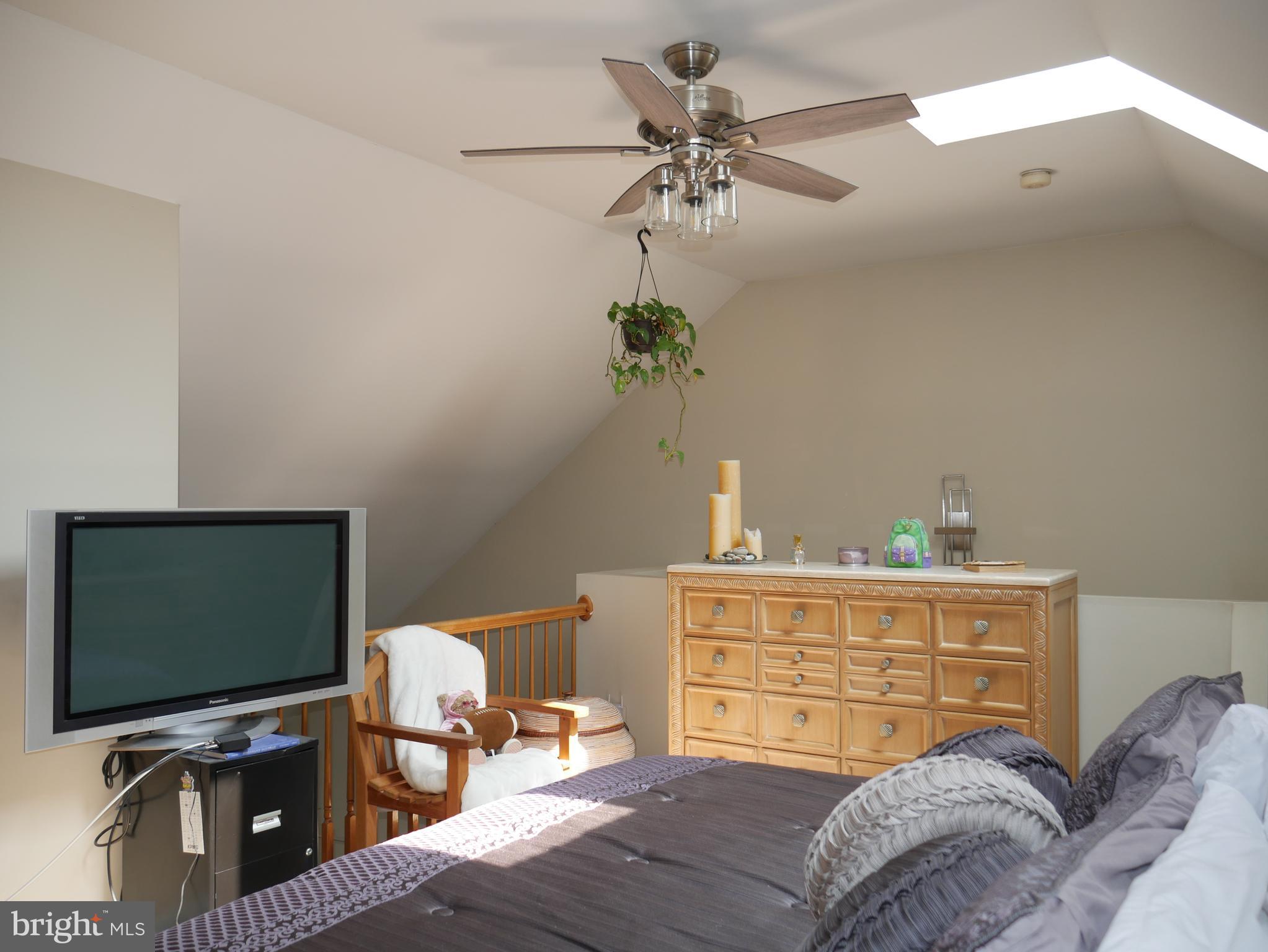 COURTS AT STAFFORD - Residential Lease