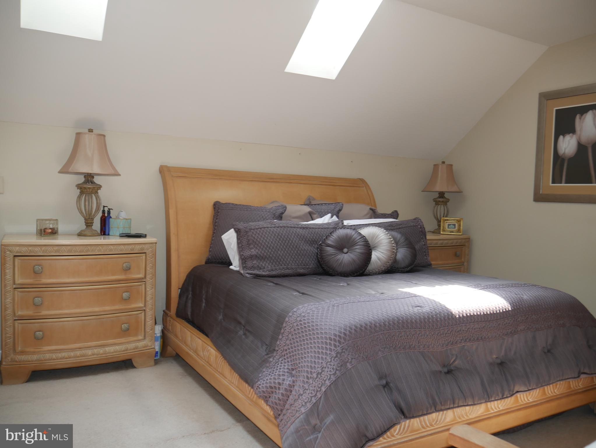 COURTS AT STAFFORD - Residential Lease