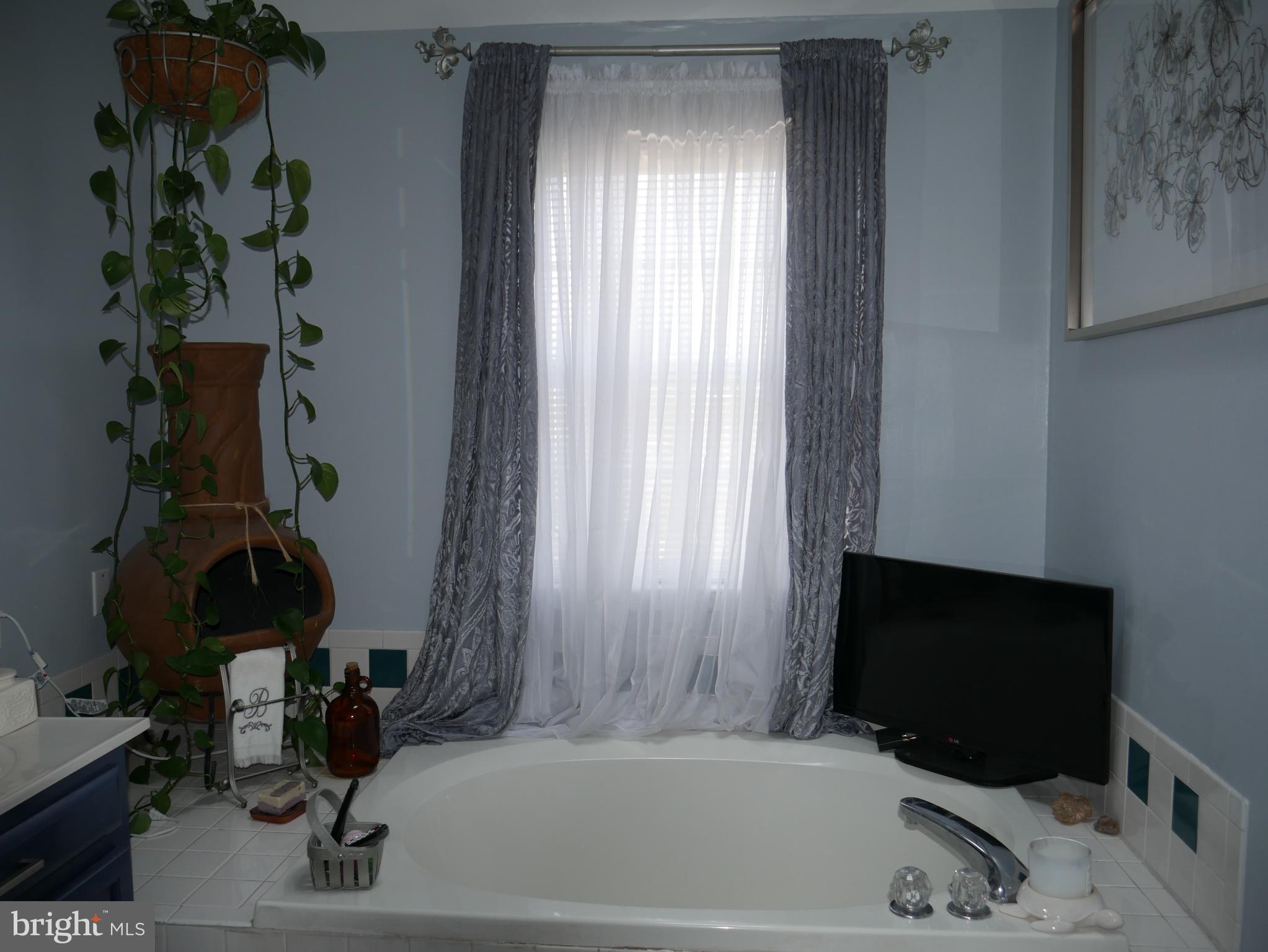 COURTS AT STAFFORD - Residential Lease