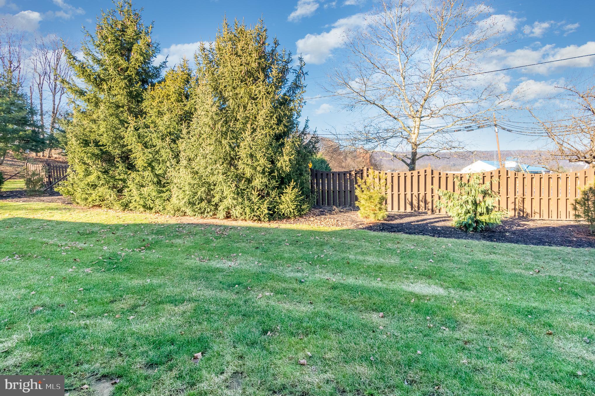 LAUREL HILLS NORTH - Residential