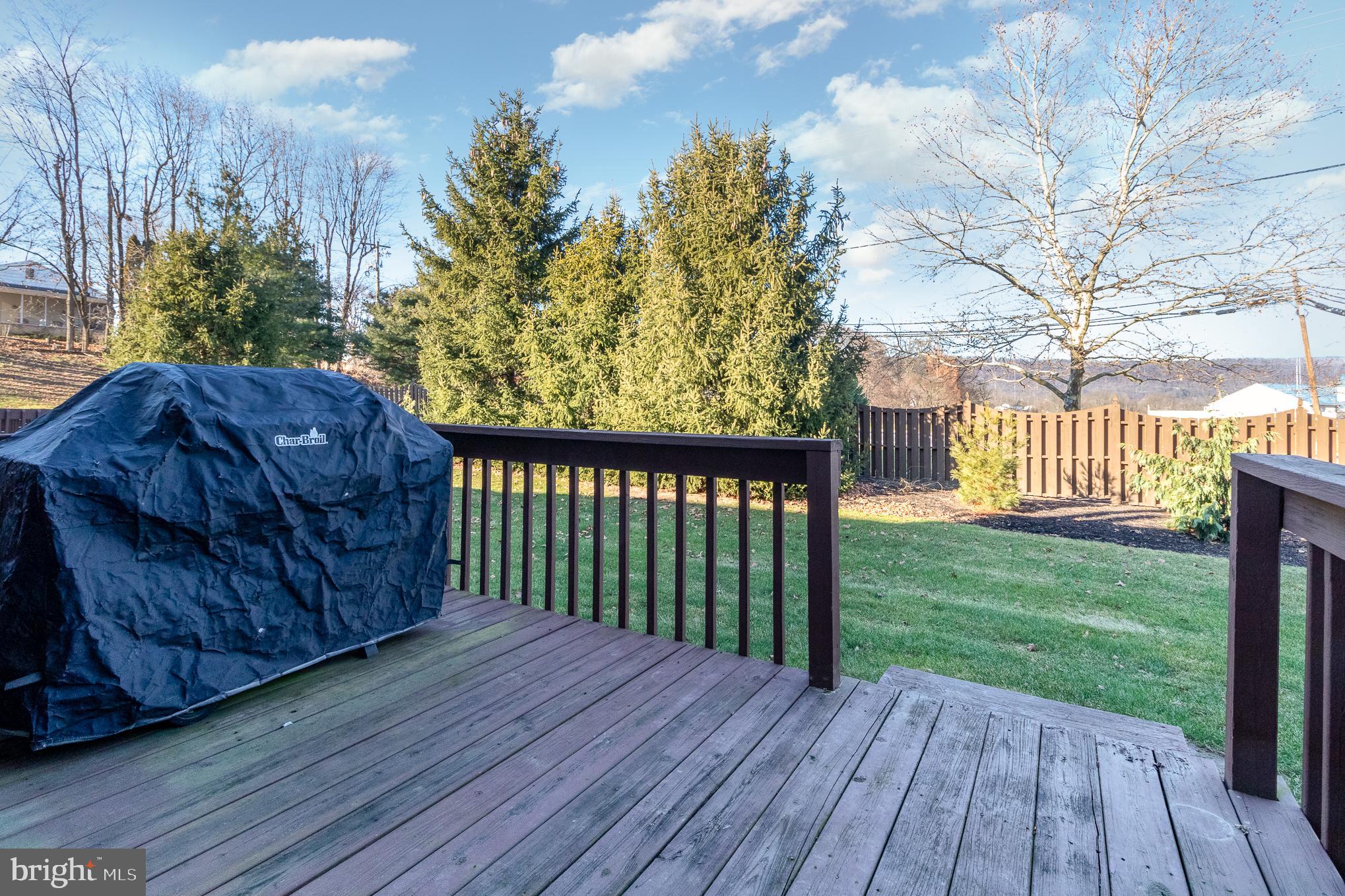 LAUREL HILLS NORTH - Residential