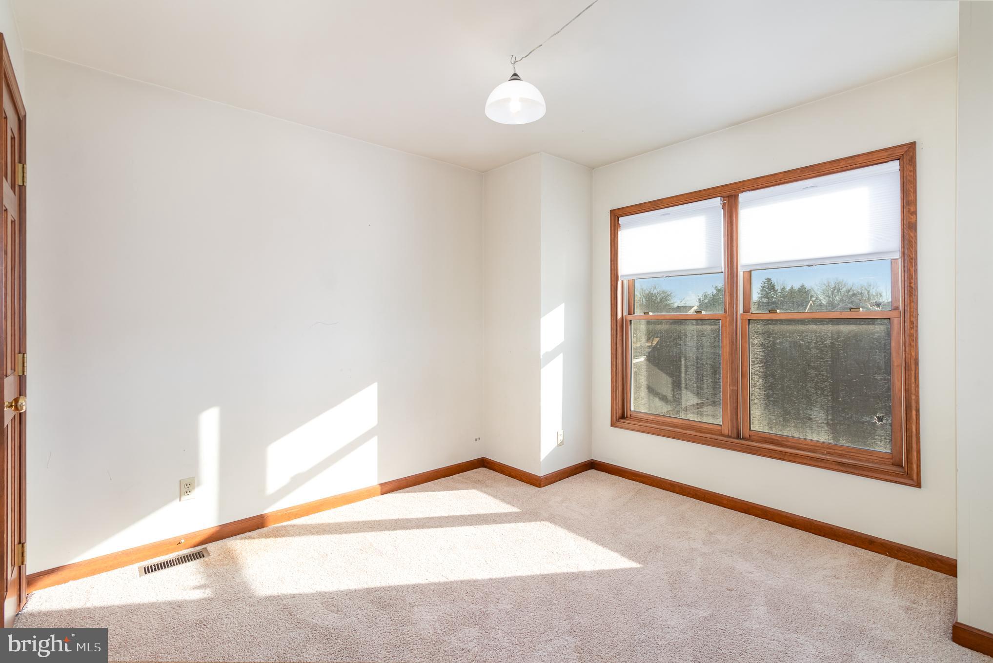 LAUREL HILLS NORTH - Residential