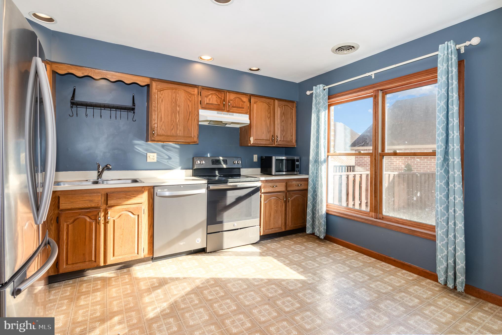 LAUREL HILLS NORTH - Residential