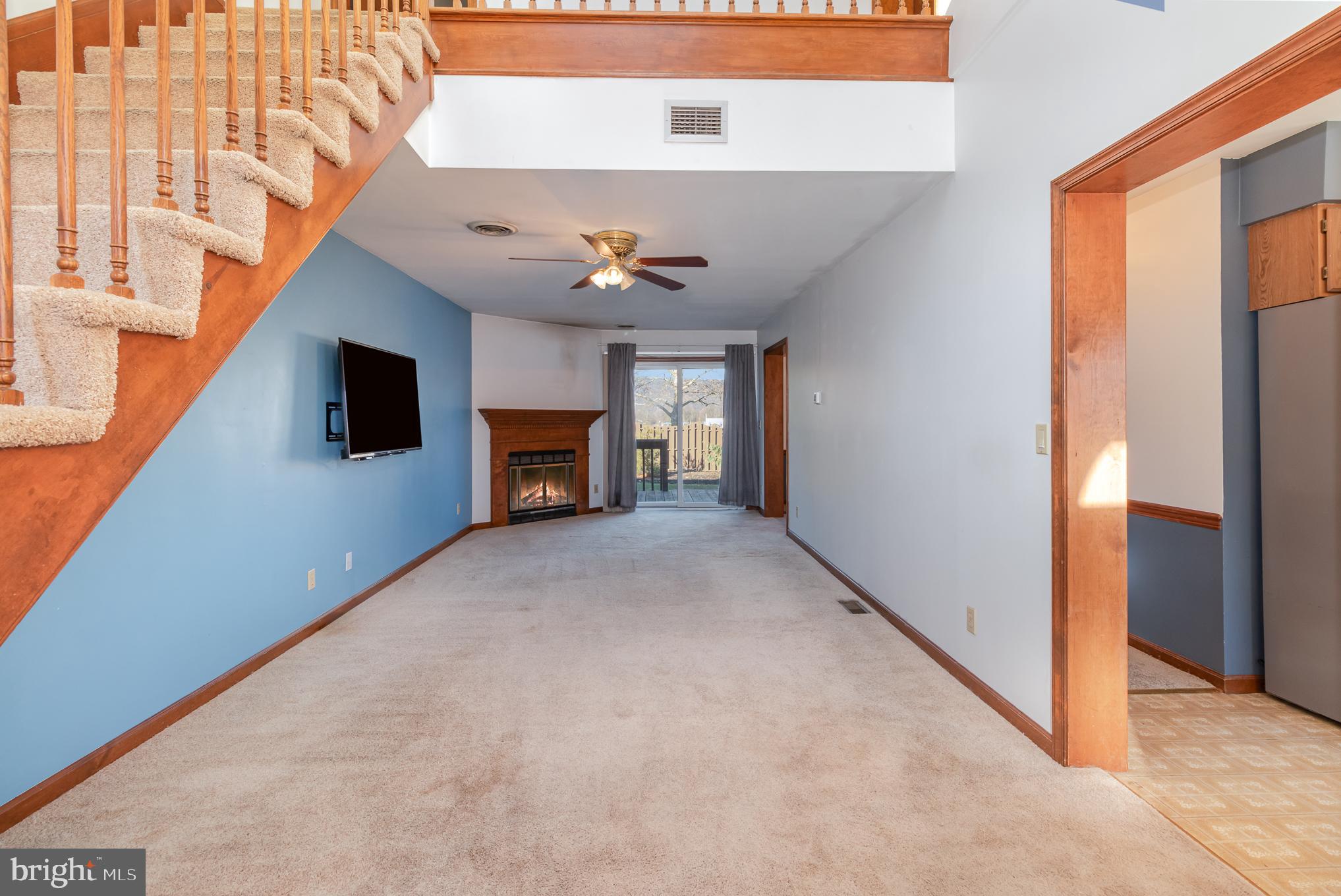 LAUREL HILLS NORTH - Residential