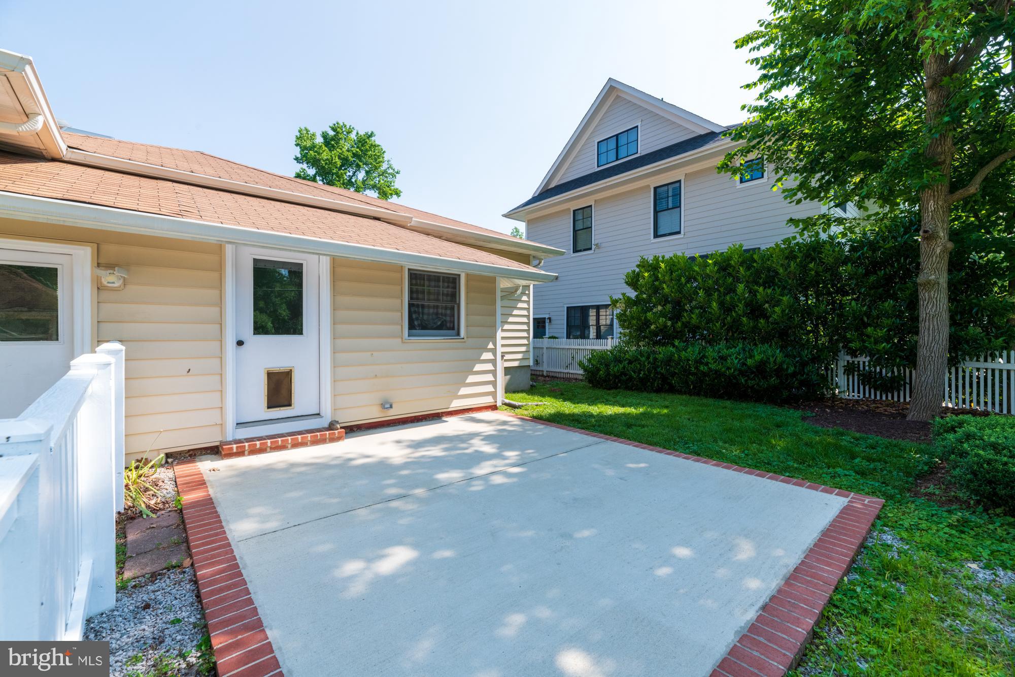 AURORA HILLS - Residential