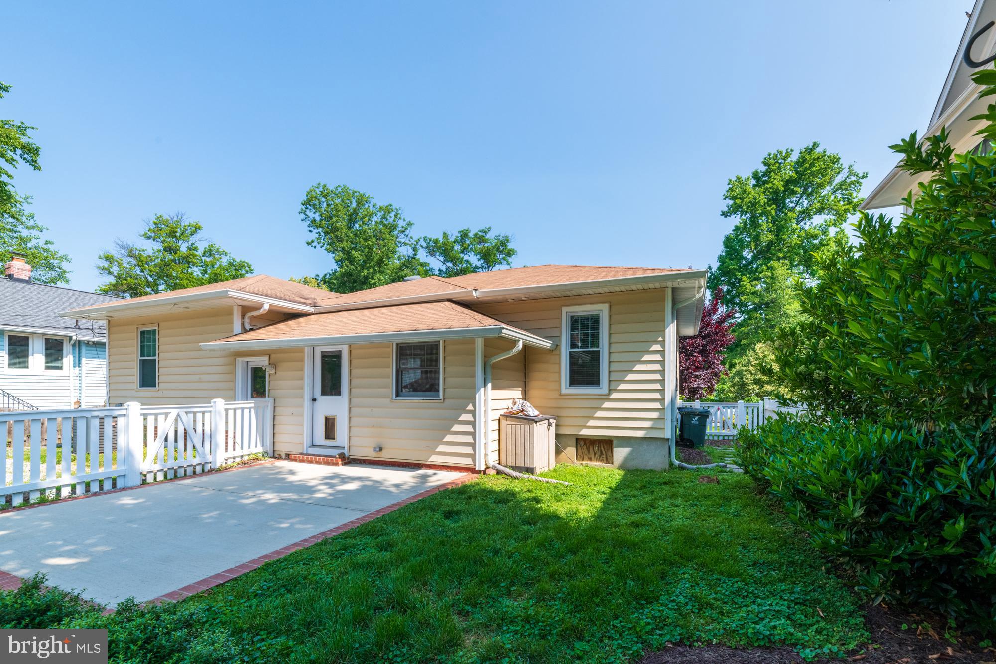 AURORA HILLS - Residential