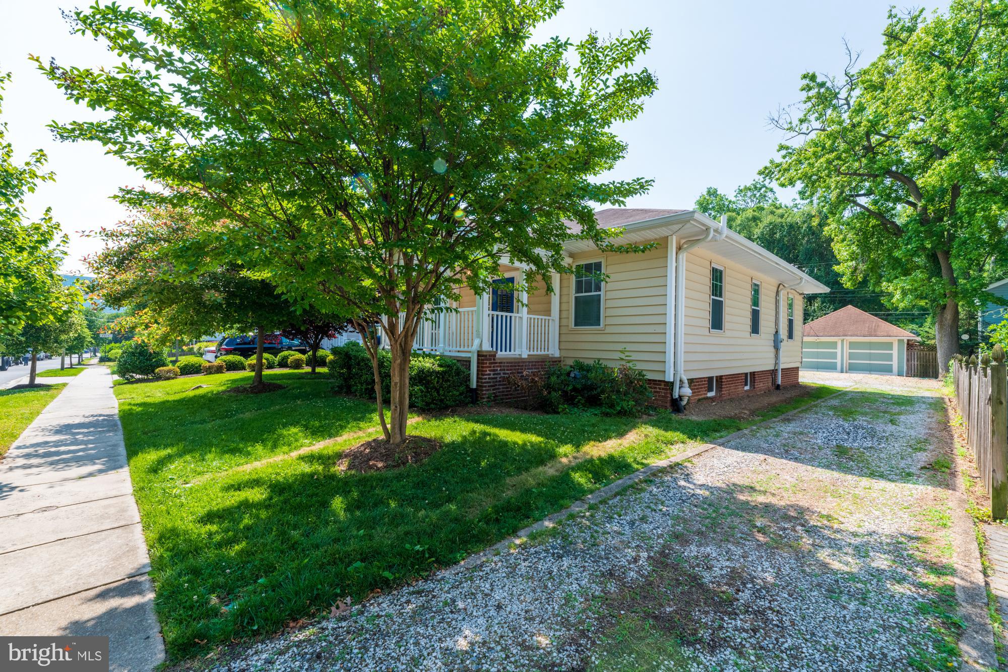 AURORA HILLS - Residential