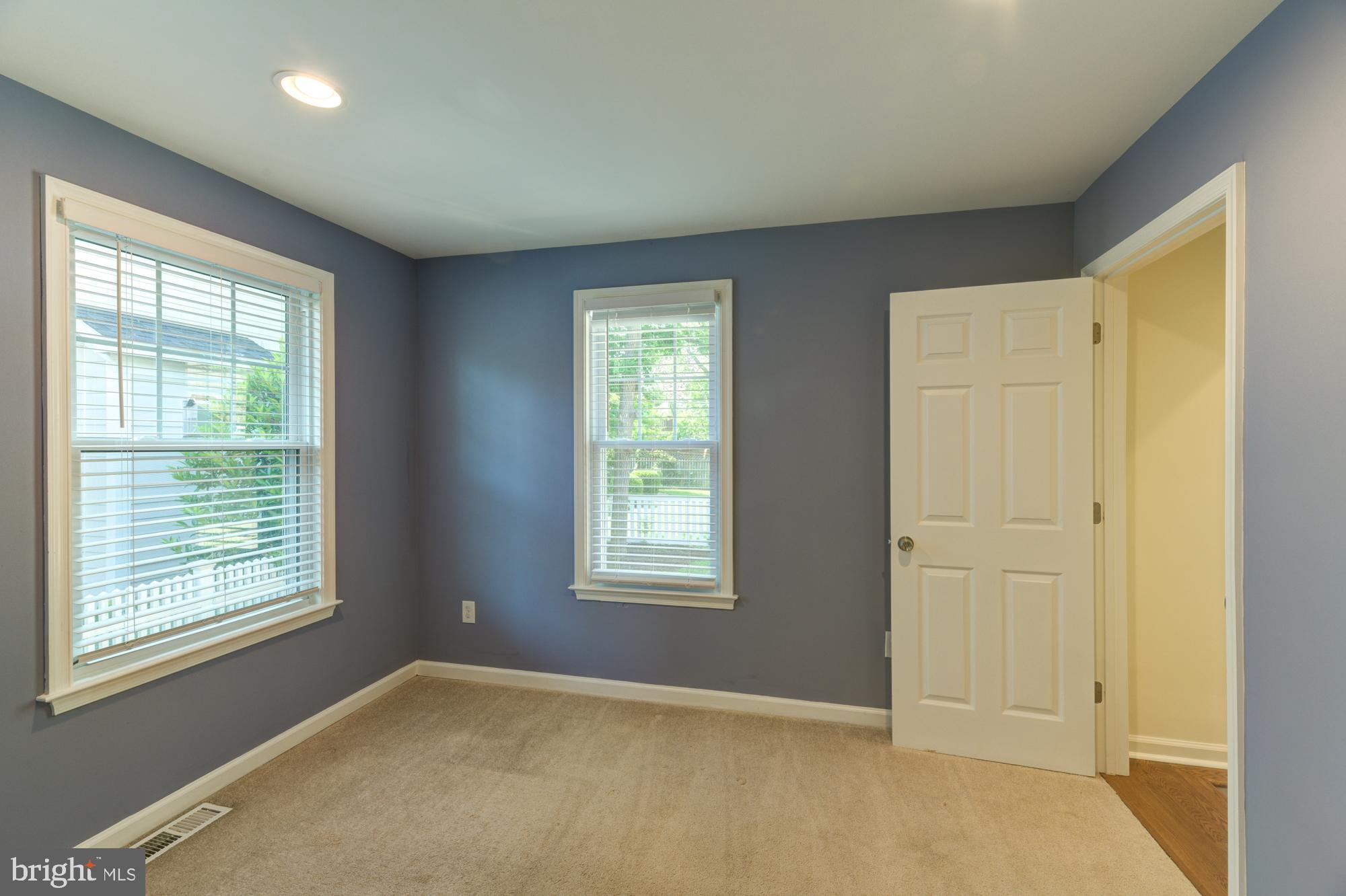 AURORA HILLS - Residential