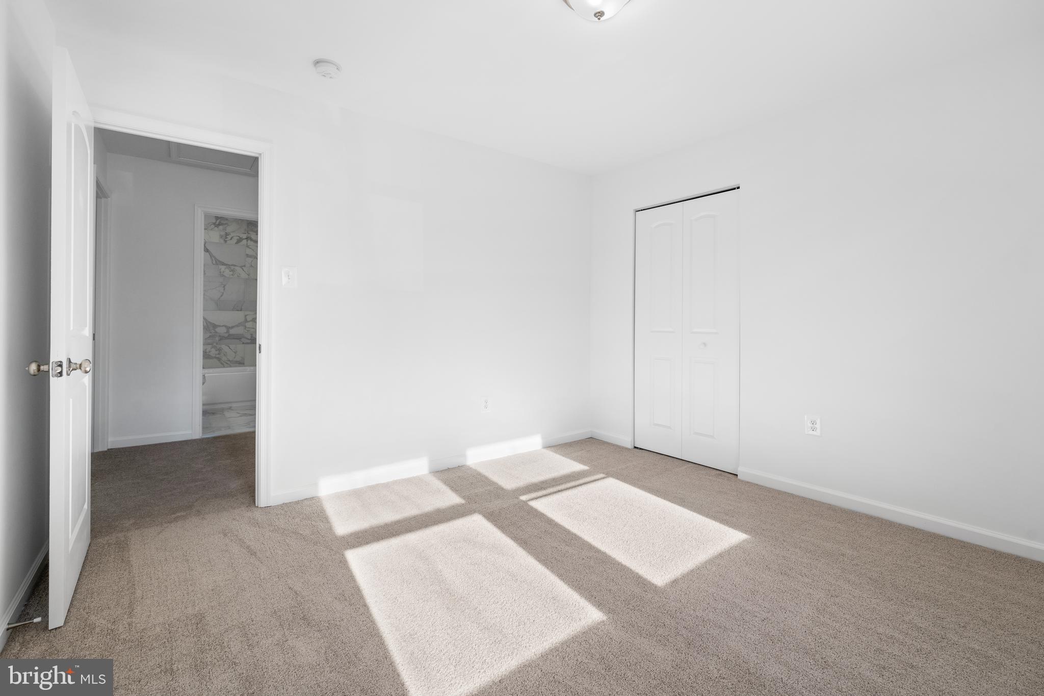 MAPLE RIDGE - Residential