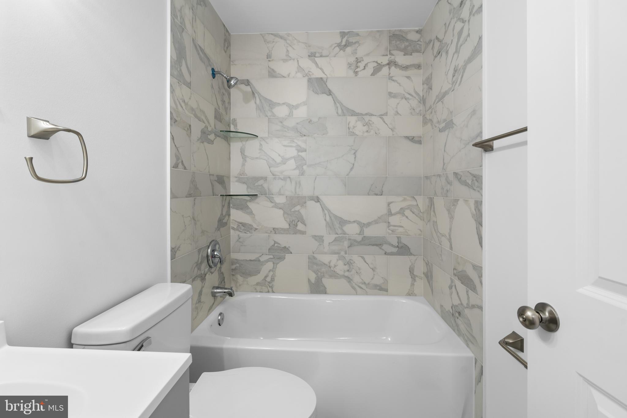 MAPLE RIDGE - Residential