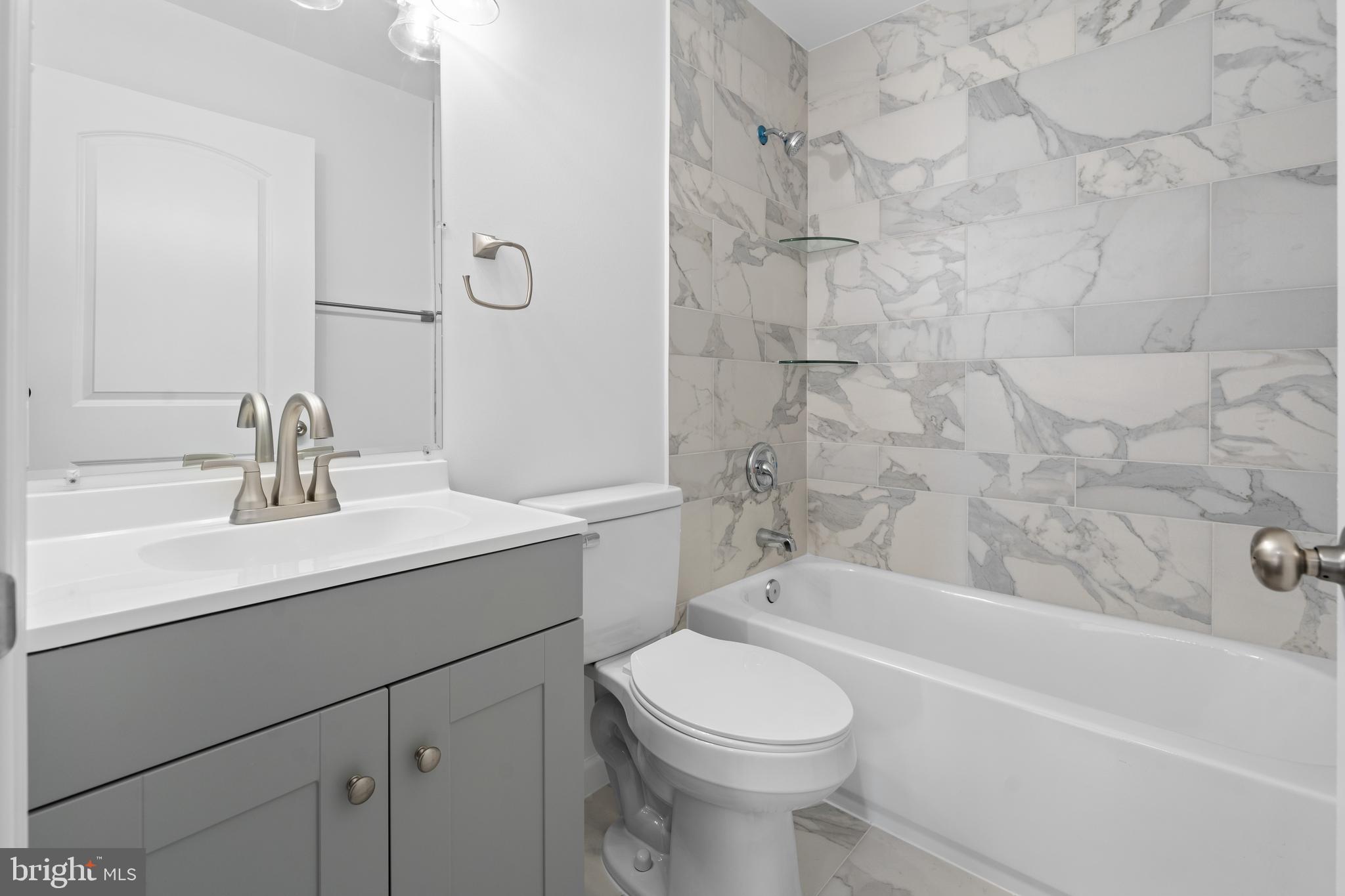 MAPLE RIDGE - Residential